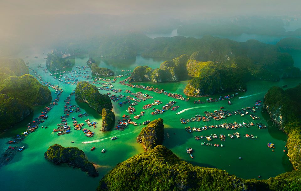 Lan Ha Bay and Halong Bay