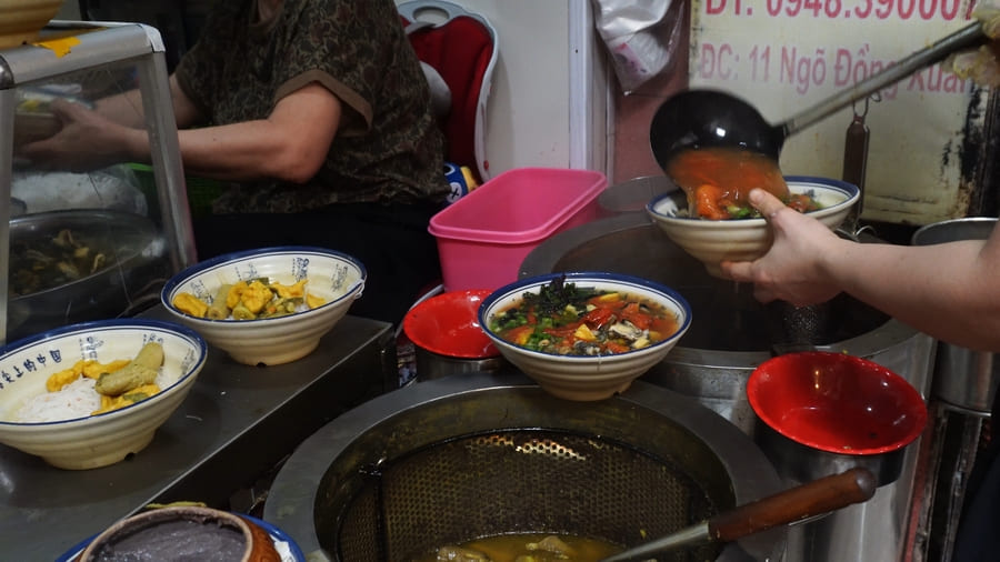 bun oc snail soup in vietnam